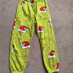 American Eagle Outfitters Grinch Pajama Bottoms - Green and Red